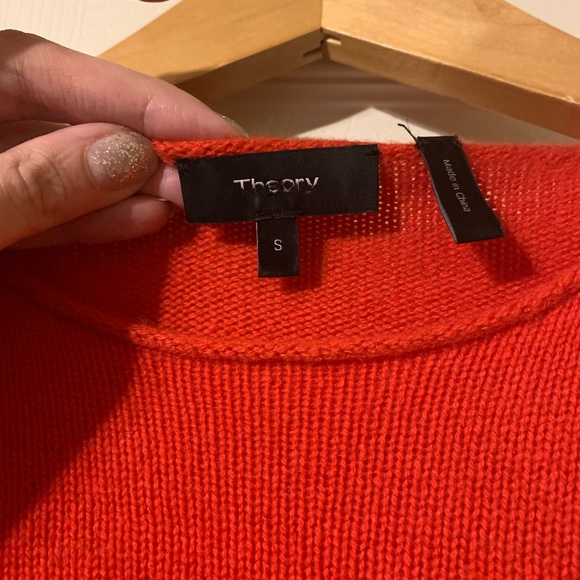 Theory Fantina bright red cashmere crew neck sweater, size small - Picture 3 of 5